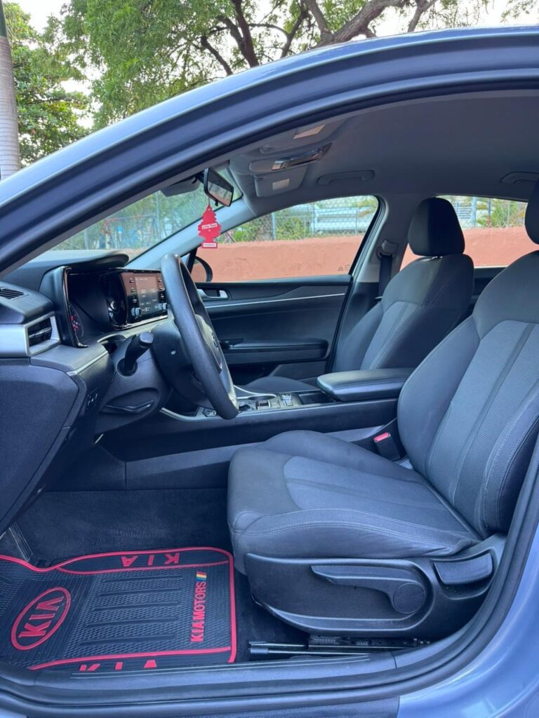 Kia K5 LX 2021