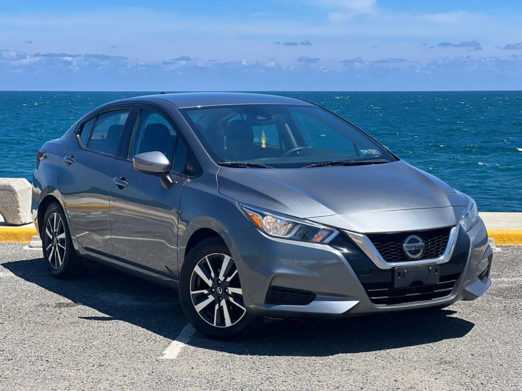Nissan Versa SV 2021