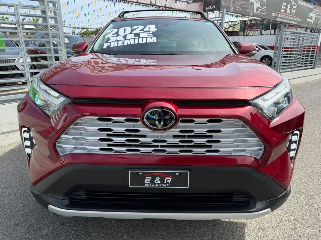 Toyota RAV4 XLE Premium 2024