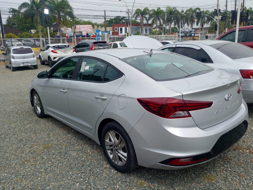 Hyundai Elantra 2020