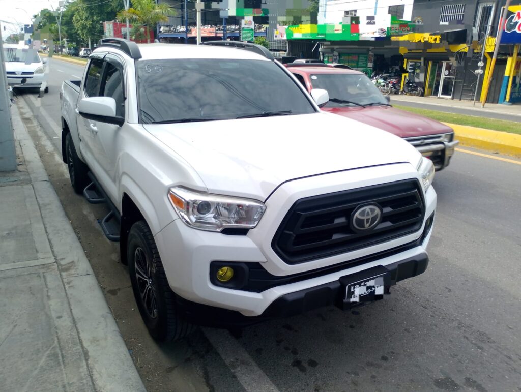 Toyota Tacoma SR5 2020