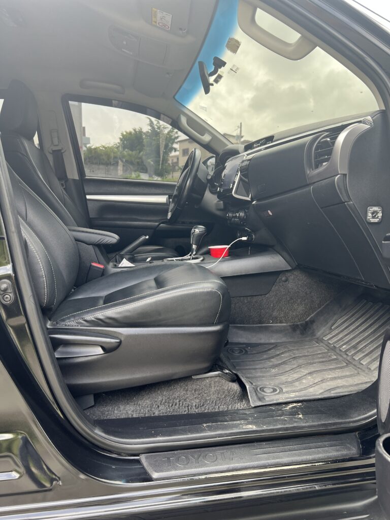 Toyota Hilux SRV 2022