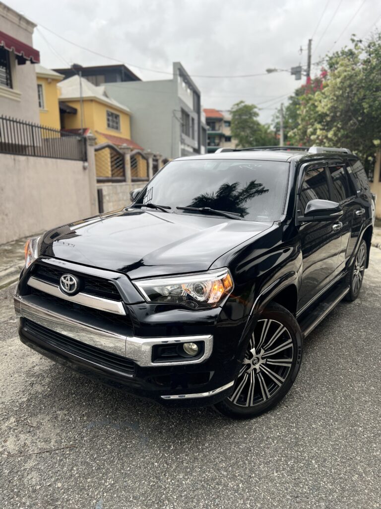Toyota 4Runner SR5 2018