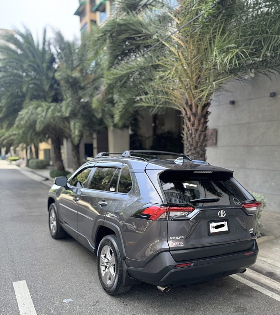 Toyota RAV4 LE 2023