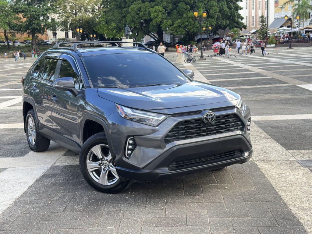 Toyota RAV4 LE 2023
