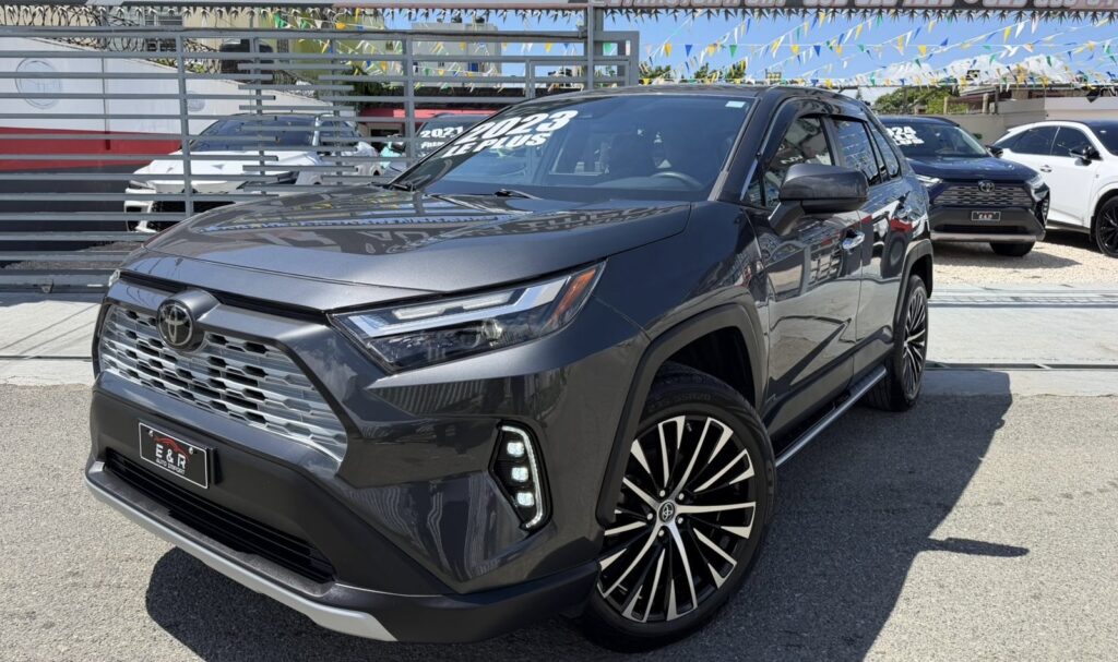 Toyota RAV4 LE Plus 2023